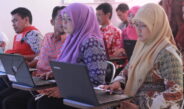 Pelatihan penggunaan komputer bagi perangkat Desa